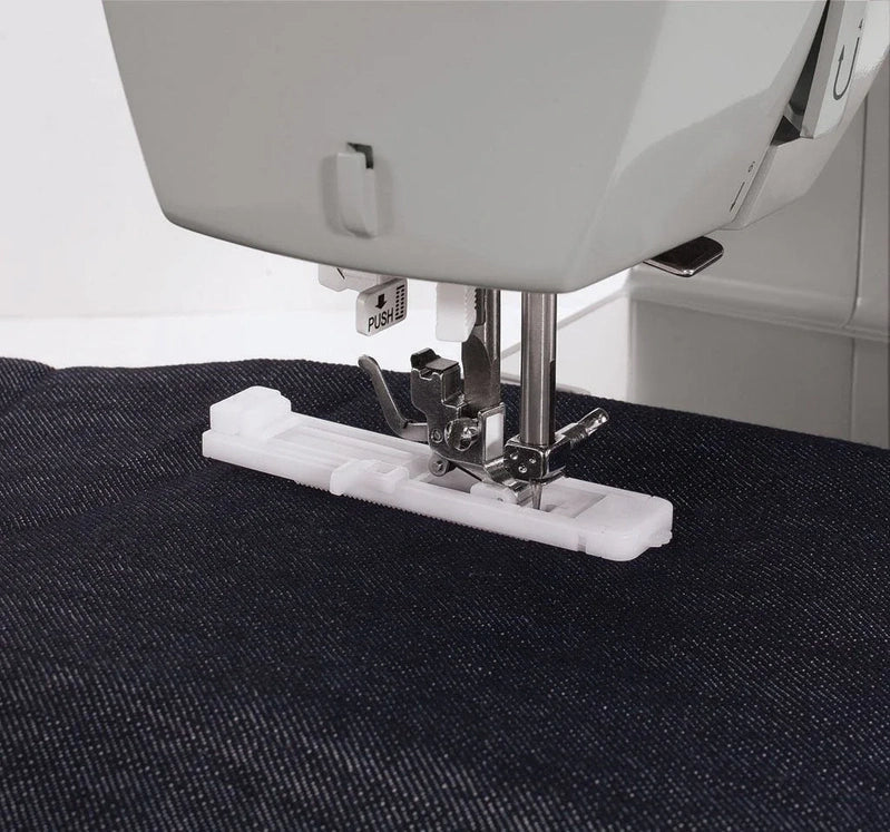 Singer Heavy Duty 4423 Sewing Machine
