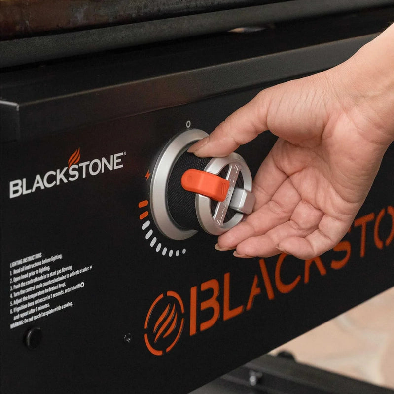 28 In. Blackstone Griddle 2080 With Hood XL Griddle Original 3-Burner Outdoor Flat Top Grill, With Blackstone Griddle Accessories, Seasoning