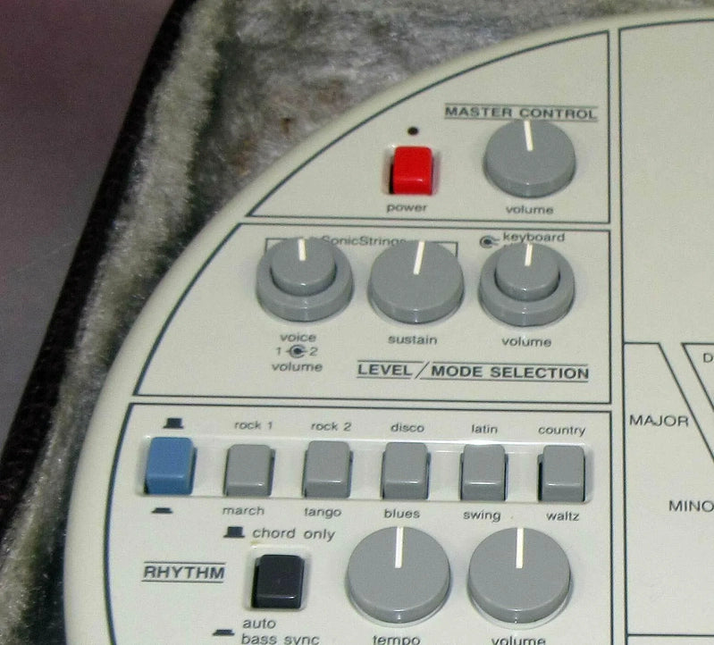Suzuki Omnichord Om 84 System Two w/Hard Case Power Supply Manual Tested Works