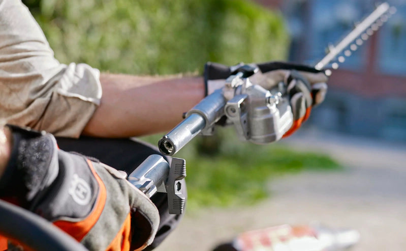 Husqvarna 970545001 330LK 28-cc 2-cycle 20-in Straight Shaft Gas String Trimmer With Attachment Capable And Edger Capable