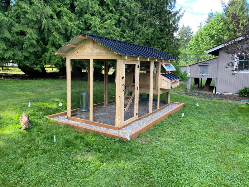 Walk-In Chicken Coop, 6-ft x 12-ft x 7.5-ft Outdoor Poultry Run