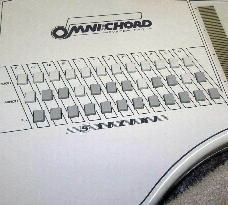 Suzuki Omnichord Om 84 System Two w/Hard Case Power Supply Manual Tested Works