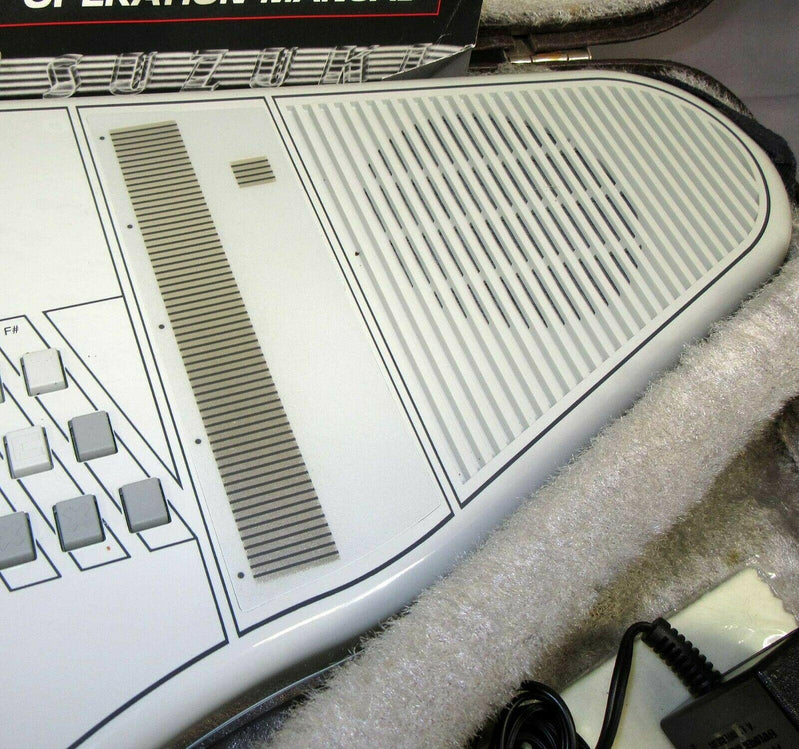 Suzuki Omnichord Om 84 System Two w/Hard Case Power Supply Manual Tested Works
